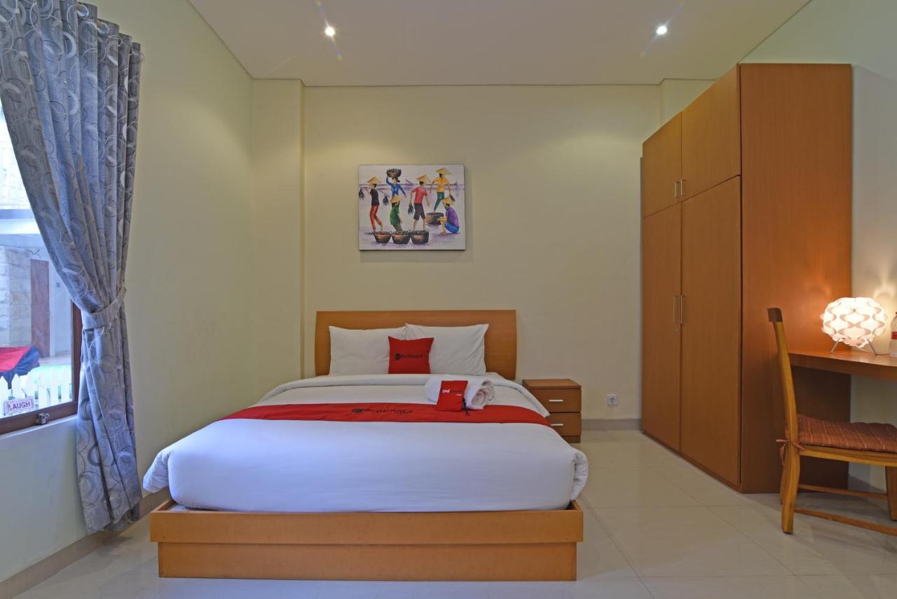 Reddoorz Plus @ Mahendradatta Denpasar Esterno foto